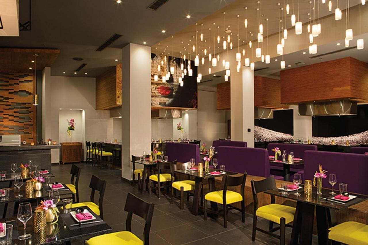 Secrets Riviera Cancun Resort & Spa (Adults Only) 푸에르토 모렐로스 외부 사진